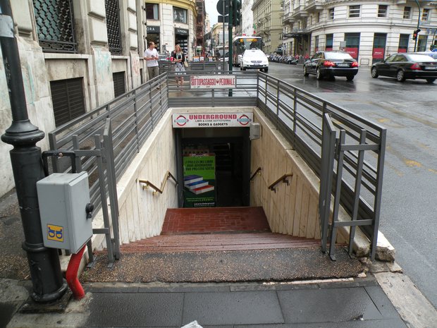  Bouche de métro